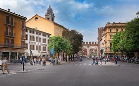 Hotel Mastino Verona Exterior photo