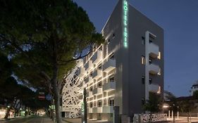 Hotel Iris Jesolo Efstylehotel Exterior photo