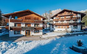 Hotel Capannina Cortina d'Ampezzo Exterior photo