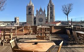 Camarote Hotel Leon Exterior photo