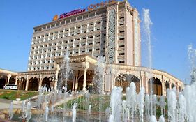 Sugdiyon Hotel Khujand Exterior photo