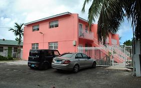 Tropical Hideaway Apartment Nassau Exterior photo