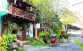 Changmoi House Bed & Breakfast Chiang Mai Exterior photo