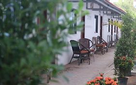 White Moon Bungalows Hostel Sihanoukville Exterior photo