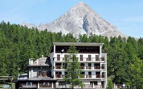 Baita Della Luna Hotel Cesana Torinese Exterior photo