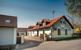 Penzion Orlov Hotel Pribram Exterior photo