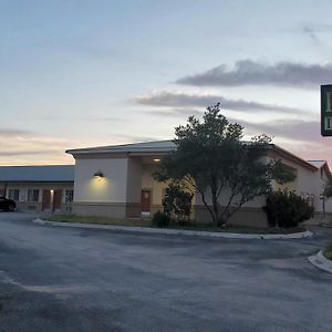 La Bonita Inn & Suites - Mccamey Exterior photo