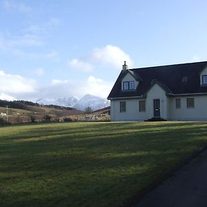 Trien Lodge Carbost  Exterior photo