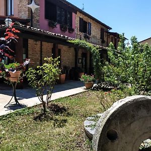 Agriturismo La Corte Sul Lago Villa Cingoli Exterior photo