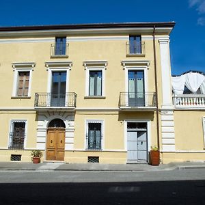 Palazzo Scura Bed & Breakfast Vaccarizzo Albanese Exterior photo