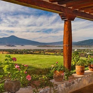 Eco Hotel Ixhi Patzcuaro Exterior photo