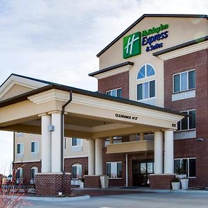 Holiday Inn Express & Suites Nevada, An Ihg Hotel Exterior photo