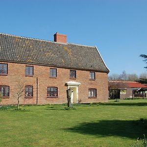 Strenneth Hotel Fersfield Exterior photo