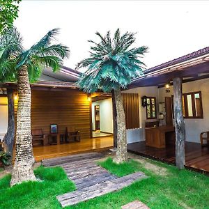 Tree Home Plus Home Stay Nakhon Si Thammarat Exterior photo