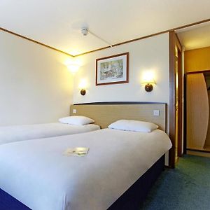 Premiere Classe Coventry Hotel Room photo