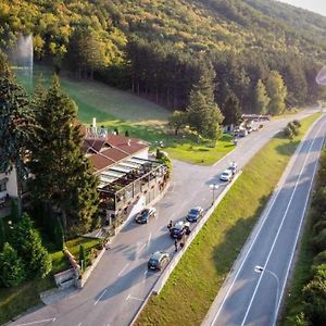 Hotel Happy Dimitrovgrad Exterior photo