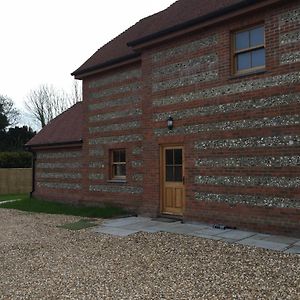 The Old Dairy B And B Bed & Breakfast Salisbury Exterior photo