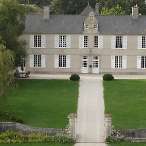 Manoir De Conjon Bed & Breakfast Crouay Exterior photo