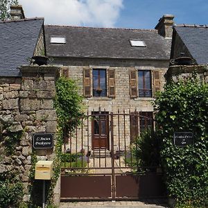 L'Ancien Presbytere Bed & Breakfast Lescouet-Gouarec Exterior photo