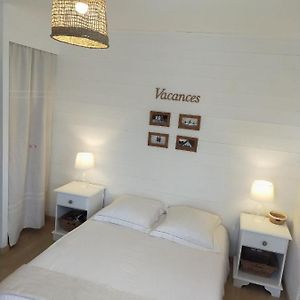 Chambre D'Hotes Larosa Bed & Breakfast Moulis-en-Medoc Exterior photo