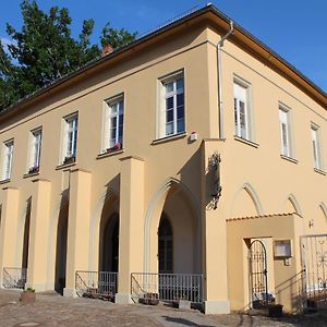 Pension Schlosswache-Zerbst Hotel Exterior photo