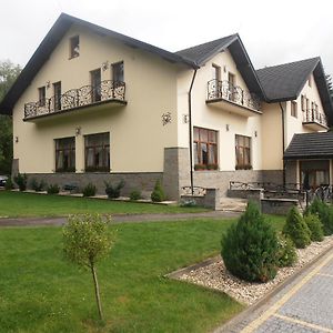 Penzion Hucava Hotel Tatranska Kotlina Exterior photo