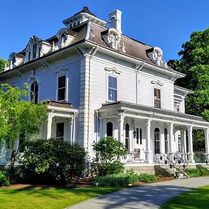 Proctor Mansion Inn Wrentham Exterior photo