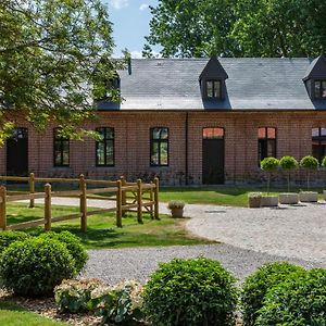 Haras De Barry Hotel Sainghin-en-Melantois Exterior photo