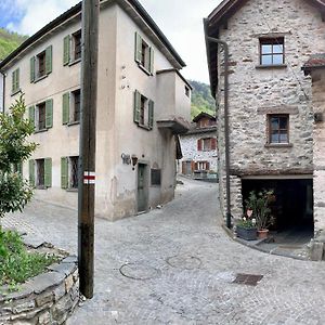 Bnb Ca Di Sciavatin Bed & Breakfast San Vittore Exterior photo