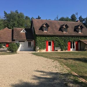 La Taille Haute Chambre Cerf Bed & Breakfast Tigy Exterior photo