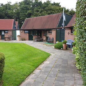 Uniek Vakantiehuisje In Rustige En Groene Omgeving Villa Nieuwe-Niedorp Exterior photo