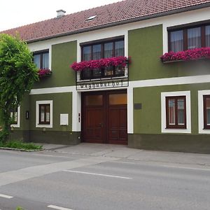 Weghuberhof Ferienwohnungen Biedermannsdorf Exterior photo