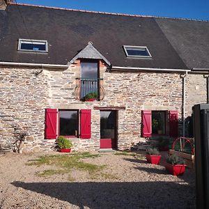 Nid Douillet En Foret De Broceliande Villa Ploermel Exterior photo