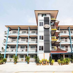 Oyo 1157 Ploy Pailin Place Hotel Pattaya Exterior photo