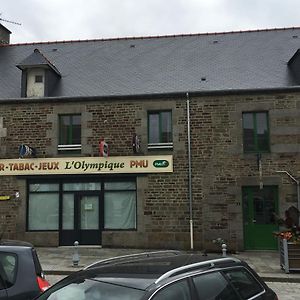 Chambres / Bedroom Pleine-Fougeres Exterior photo