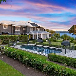 Black Swan Lakeside Boutique Hotel Rotorua Exterior photo