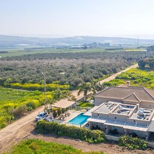 Zimmer Basadot Villa Yavne'el Exterior photo