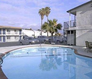 Southbay Travelodge San Diego Coronado Exterior photo