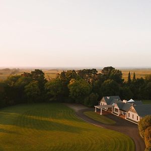 Hiwinui Country Estate Bed & Breakfast Palmerston North Exterior photo