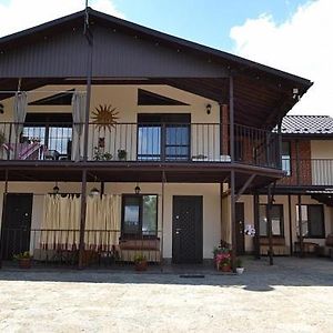 Guest House Sunrise Kamianets-Podilskyi Exterior photo