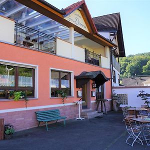 Gasthof Zum Loewen Hotel Mespelbrunn Exterior photo