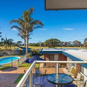 Surfside Merimbula Holiday Apartments Exterior photo