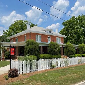 Gillen House Bed And Breakfast Maxeys Exterior photo