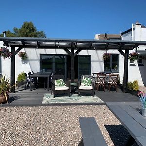 Pitlessie Inn And Pantry Cupar Exterior photo