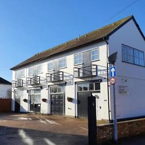 Stratton Cottage Guesthouse Biggleswade Exterior photo