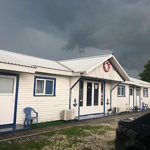 Chernomorsky Mayak Motel Exterior photo