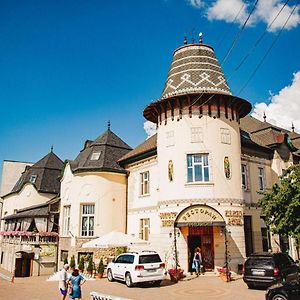 Zolota Pava Hotel Berehove  Exterior photo