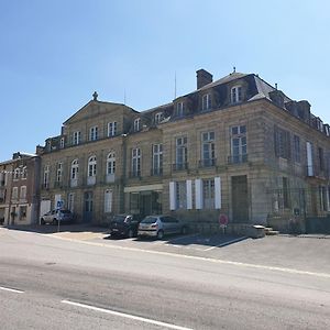 Le Chateau Hotel Chateauponsac Exterior photo