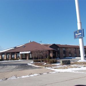 Royalton Inn And Suites, Wilmington,Ohio Exterior photo