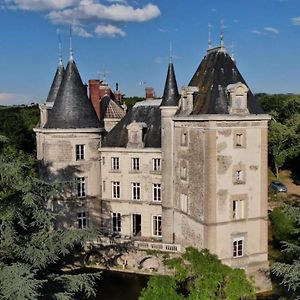 Chateau De Saint Bonnet Les Oules Bed & Breakfast Exterior photo